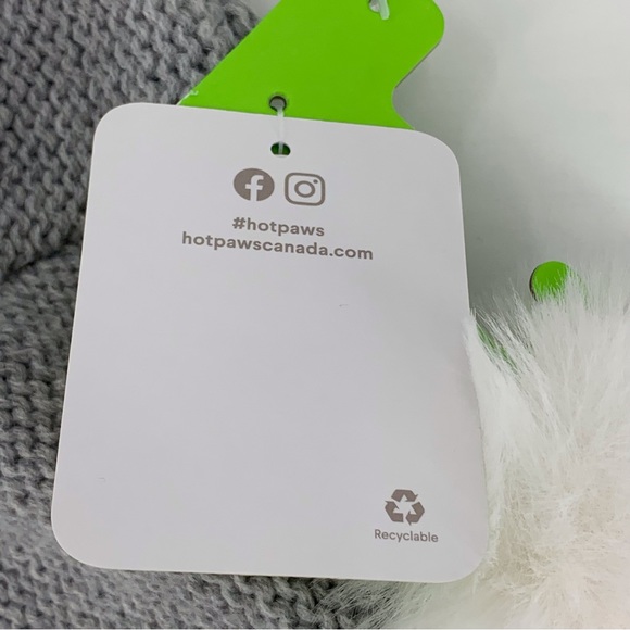 Hot Paws NWT Toddlers’ Grey Knit Toque with White PomPoms, 2 - 3 Years - Picture 14 of 14